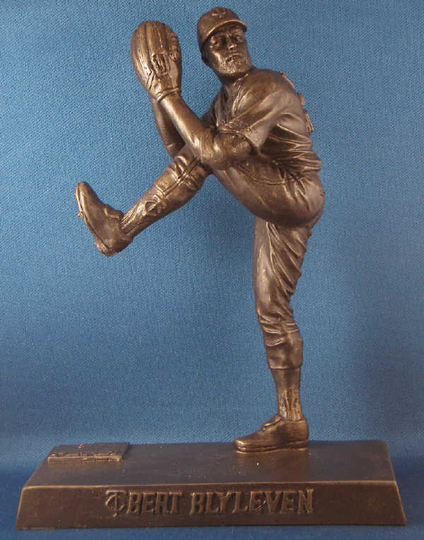 Harmon Killebrew Bronze Statue - Pepsi SGA - 06/19/2005